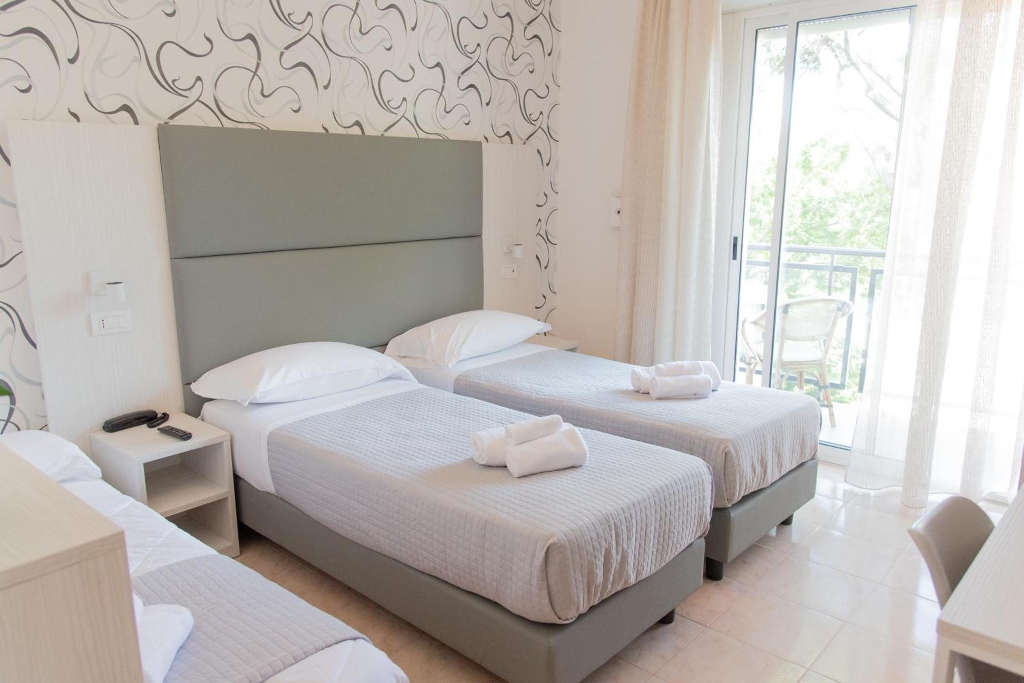 Hotel Maestri Riccione Exterior foto